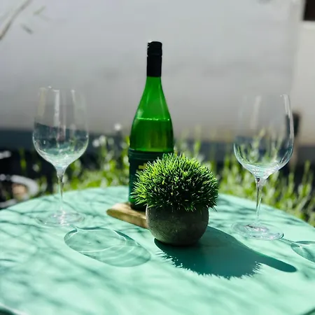 Amelie - Mit Tv, W-lan, Mikrowelle Und Kuehlschrank, Bad Mit Dusche * Malterdingen