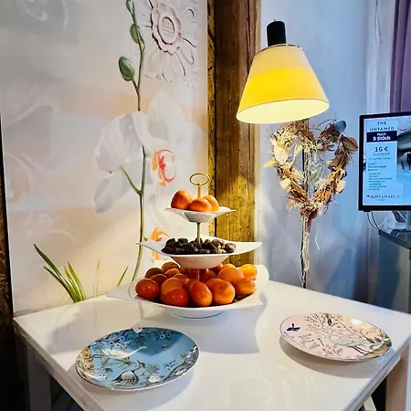 Amelie - Mit Tv, W-lan, Mikrowelle Und Kuehlschrank, Bad Mit Dusche