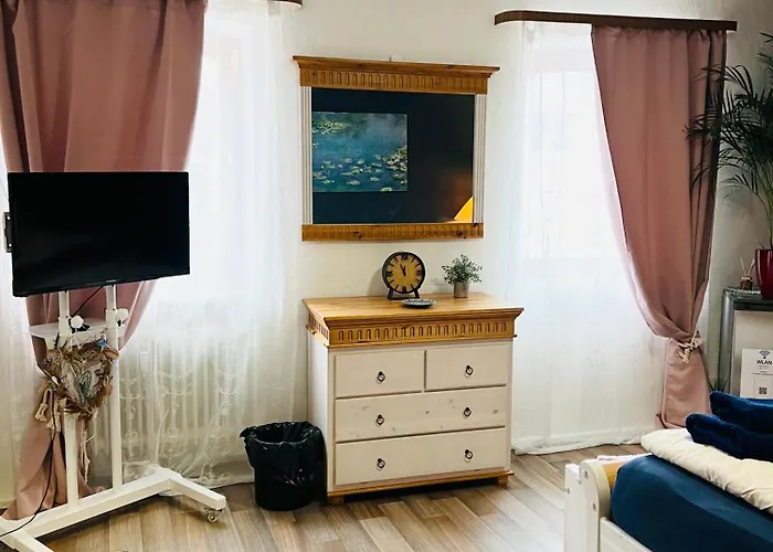 Appartamento Amelie - Mit Tv, W-lan, Mikrowelle Und Kuehlschrank, Bad Mit Dusche