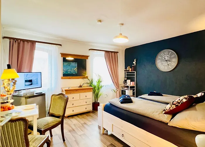 Amelie - Mit Tv, W-lan, Mikrowelle Und Kuehlschrank, Bad Mit Dusche Malterdingen