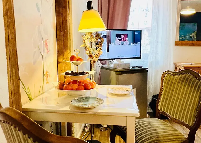 Amelie - Mit Tv, W-lan, Mikrowelle Und Kuehlschrank, Bad Mit Dusche * Malterdingen