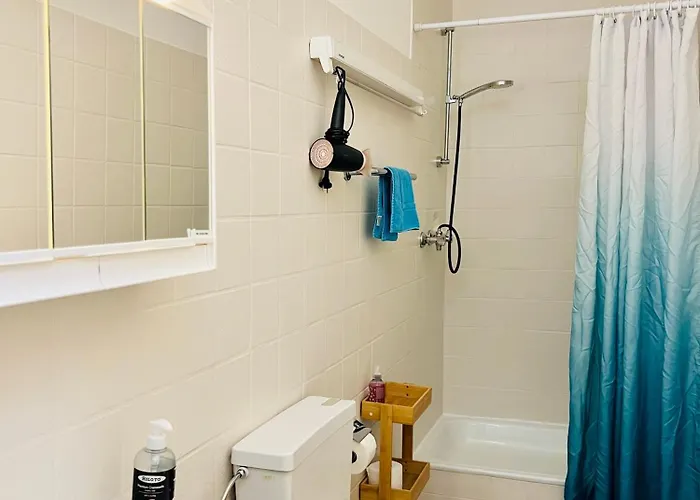 Amelie - Mit Tv, W-lan, Mikrowelle Und Kuehlschrank, Bad Mit Dusche Appartamento